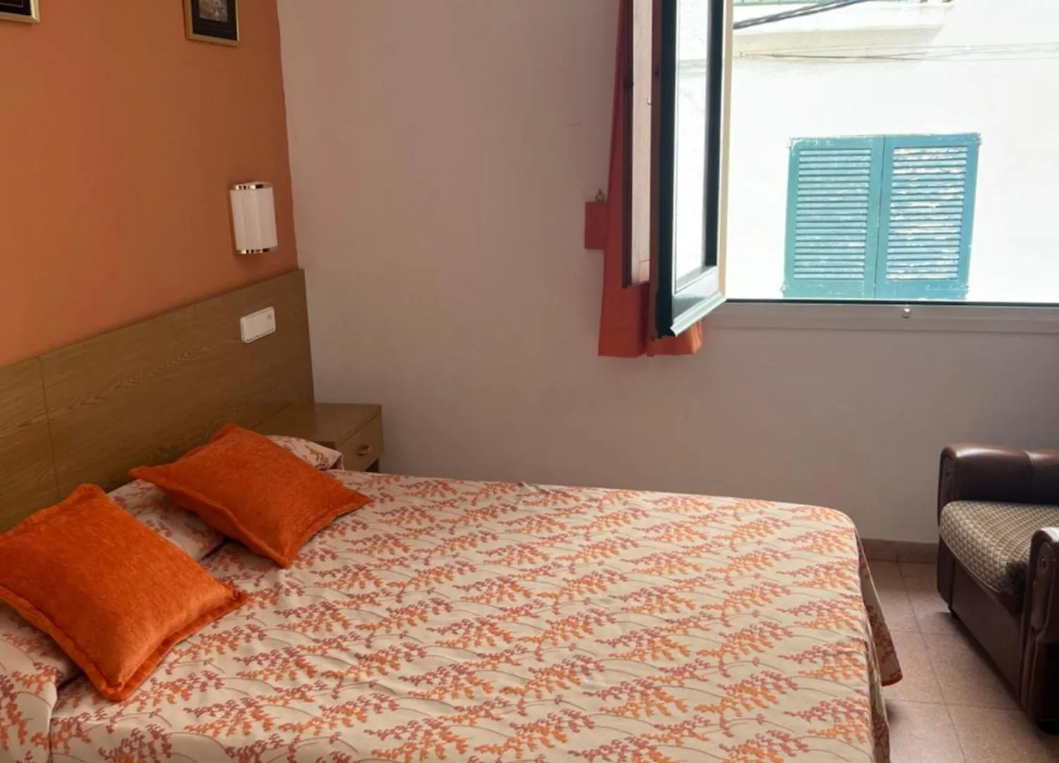Hostal Sol I Sombra El Port De La Selva Hotel