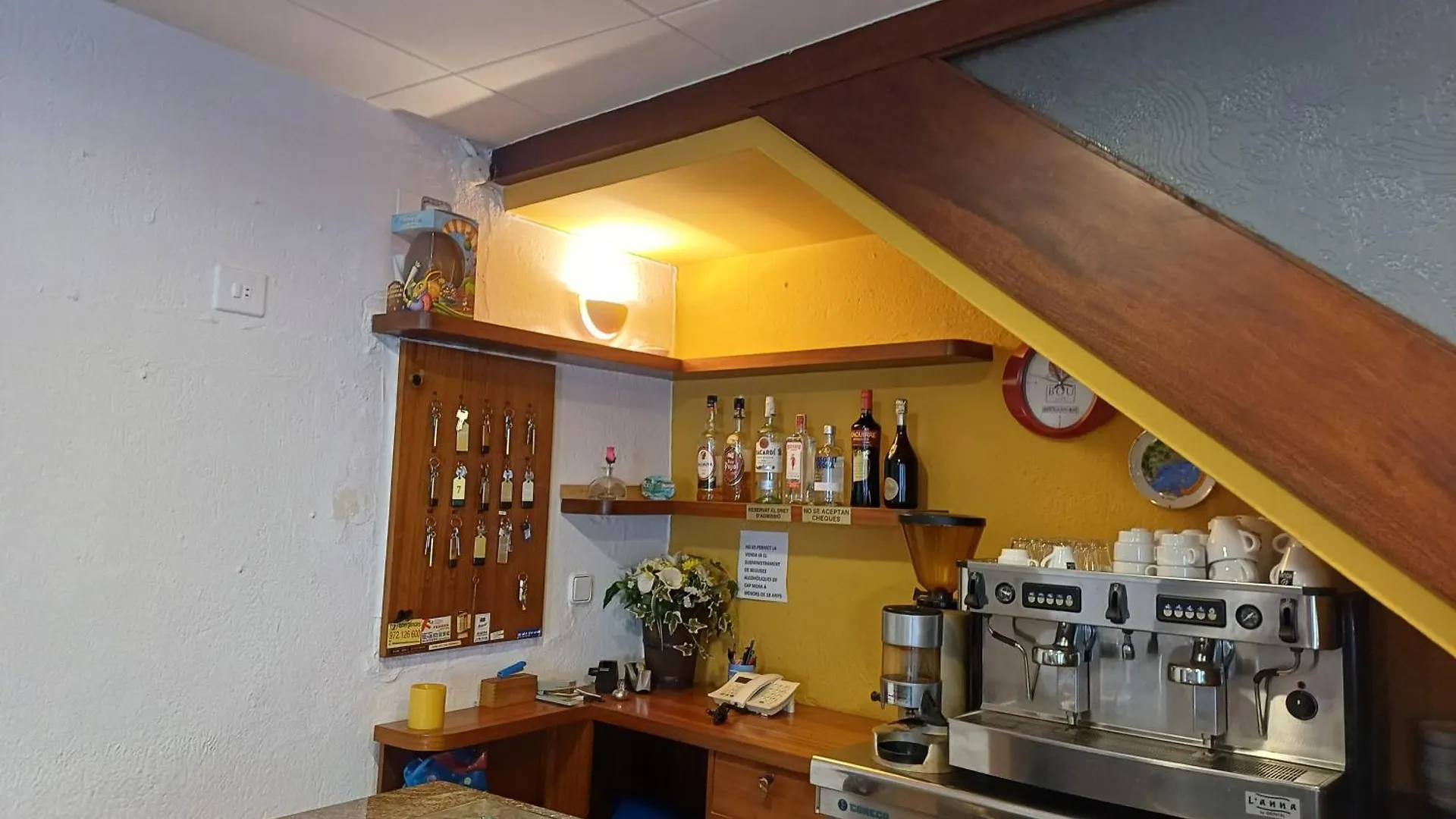 Hostal Sol I Sombra El Port De La Selva España